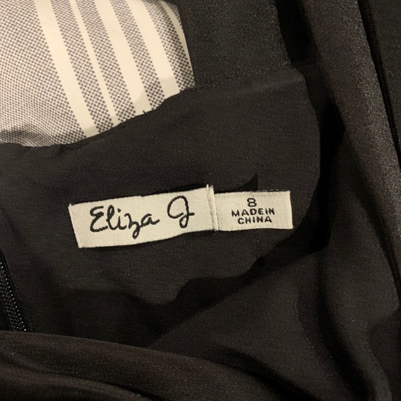 Dress - Picture 4 of 4